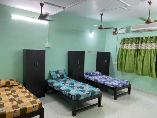 three-sharing-room